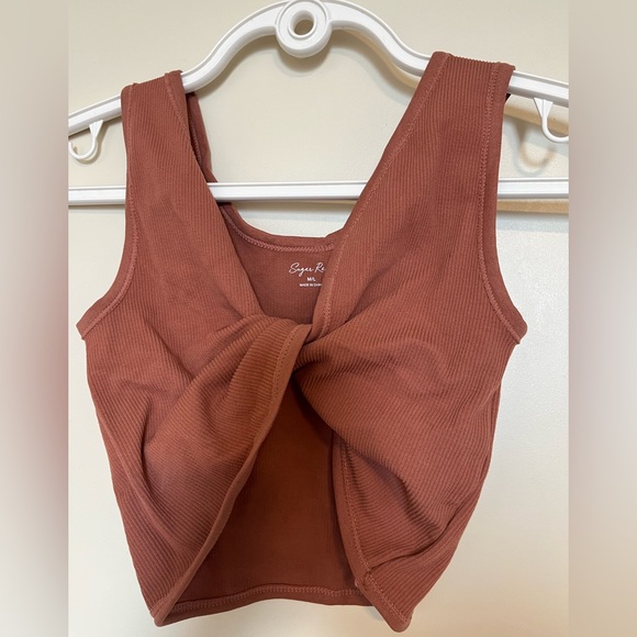 Reversible Twisted -Hem, Cropped Tank Top - Picture 8 of 8